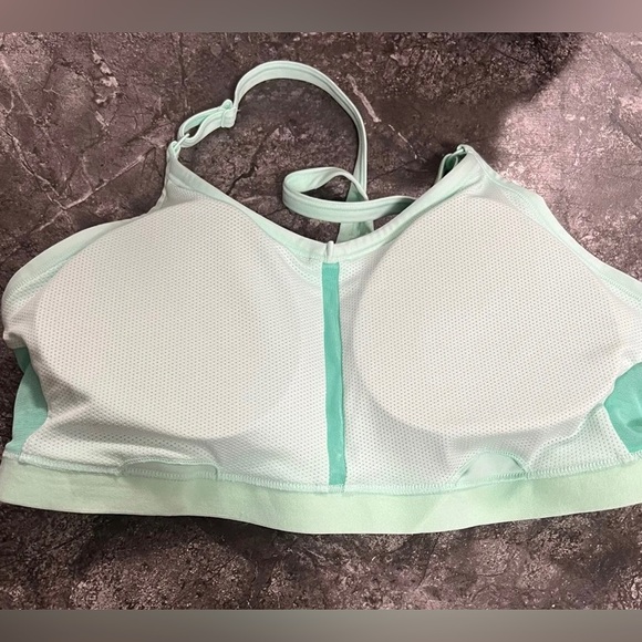 Women’s Nike Indy Sports Bra - Picture 6 of 8